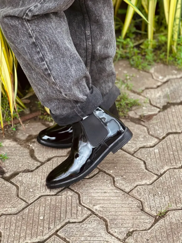 Chelsea Boots Glossy (6 uk)