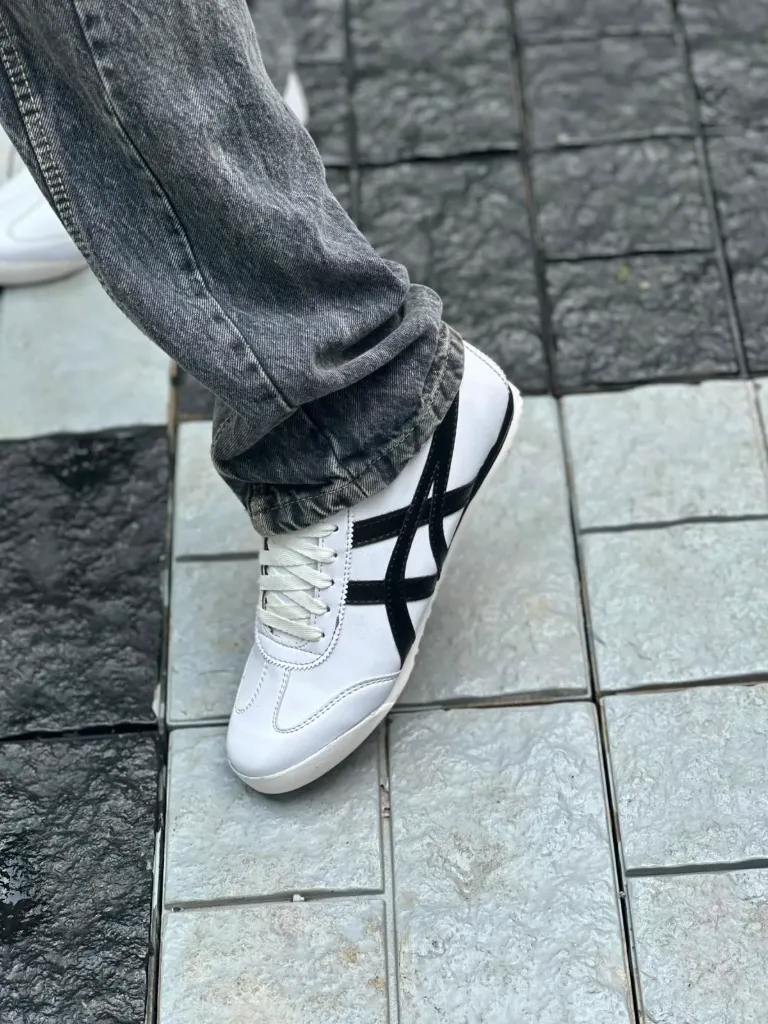 Tiger white Black (6 uk)