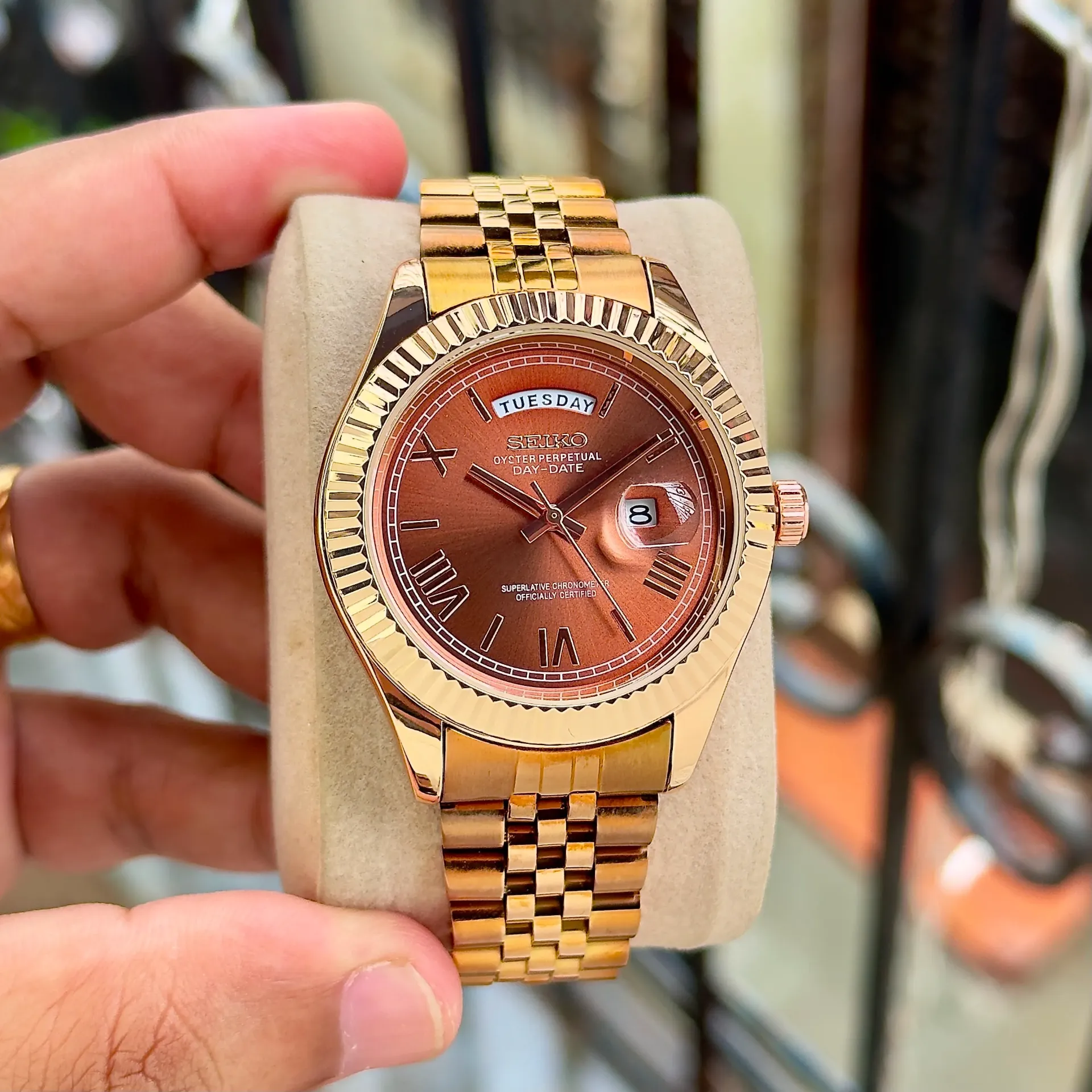 SEIKO DAY-DATE - ROSE-GOLD
CLASSIC EDITION