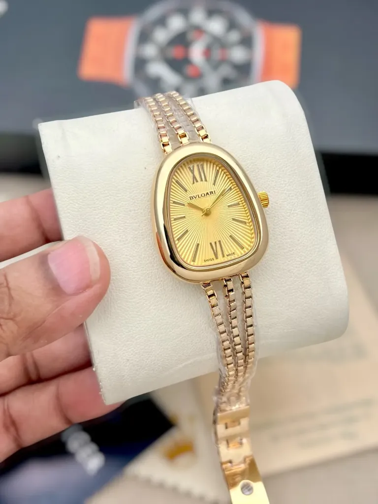 BVLGARI Women's Premium Bracelet Watch (Gold)