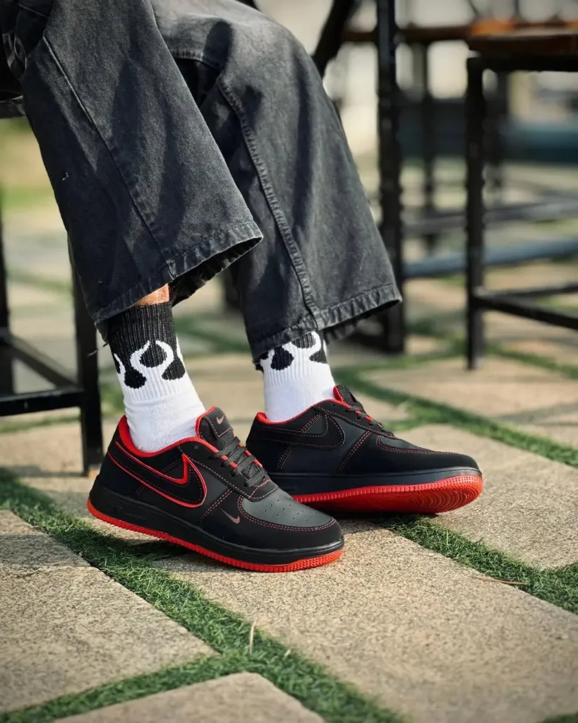Airforce Black Red (6 uk)