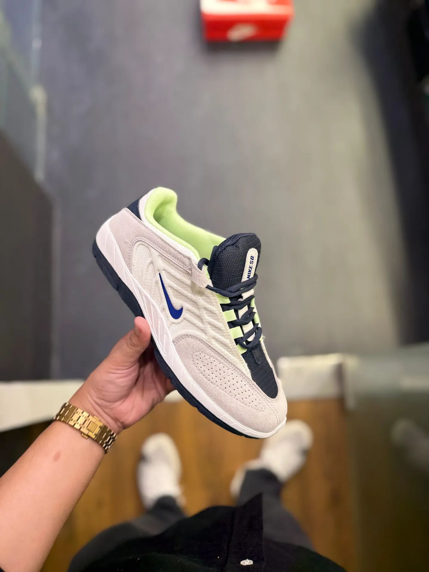 NIKE SB VERTEBRAE (6 uk)