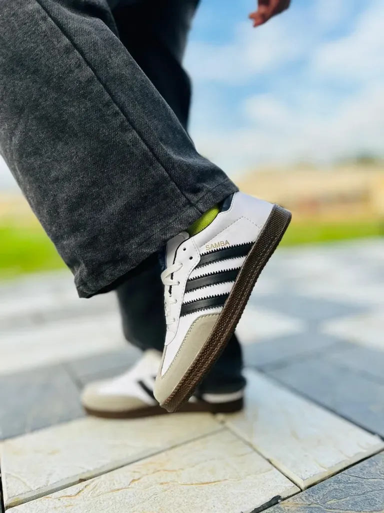 Adidas samba black white (6 uk)