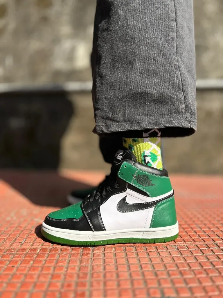 Air jordan green white (6 uk)