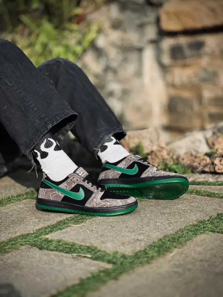 Dunk skateboard (6 uk)