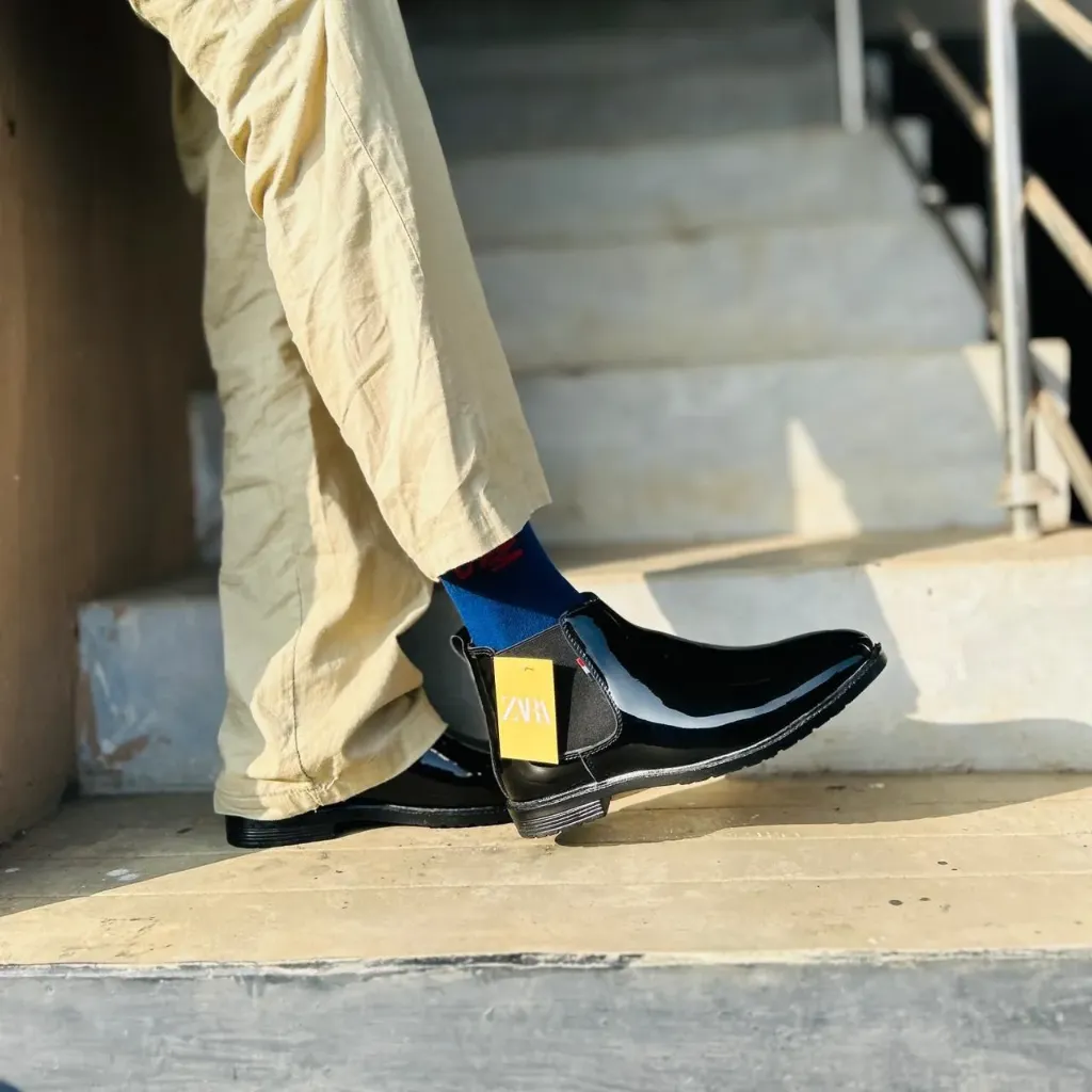 Chelsea boots glossy (6 uk)